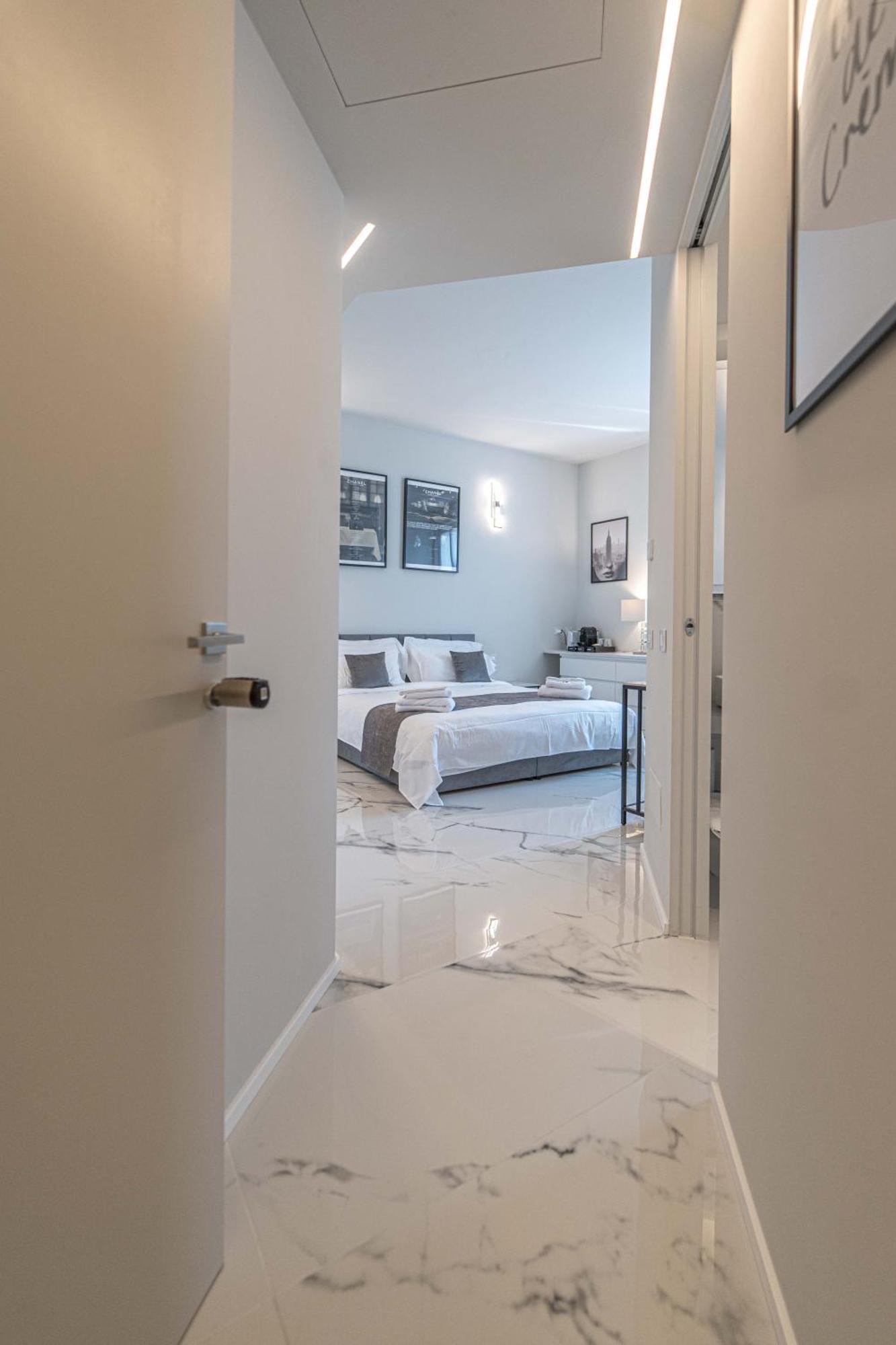 Moscova Luxury New Suite Milan Exterior photo