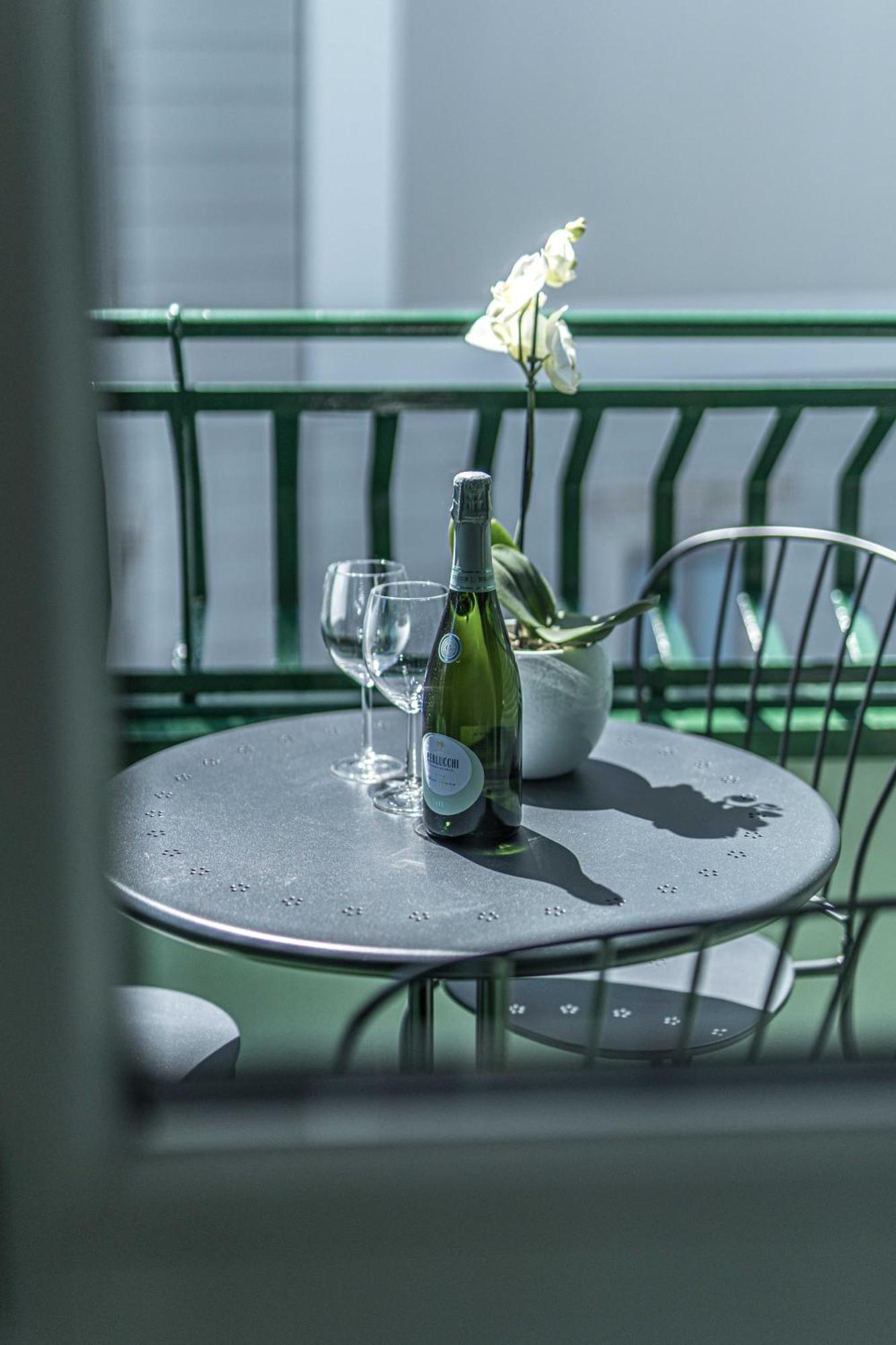 Moscova Luxury New Suite Milan Exterior photo